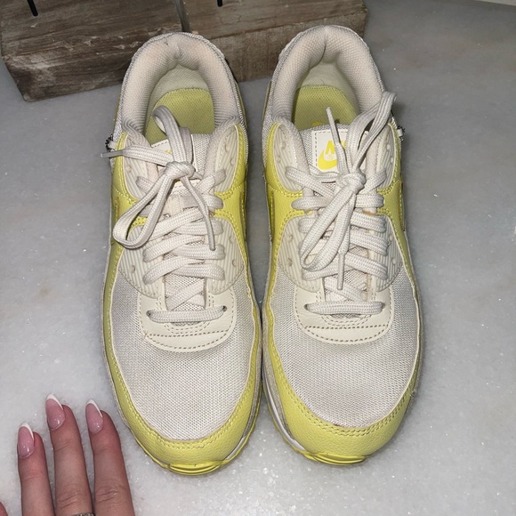 Nike Princess Charming shoes - Picture 3 of 7